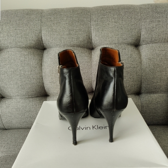 Calvin Klein boots - Picture 8 of 11